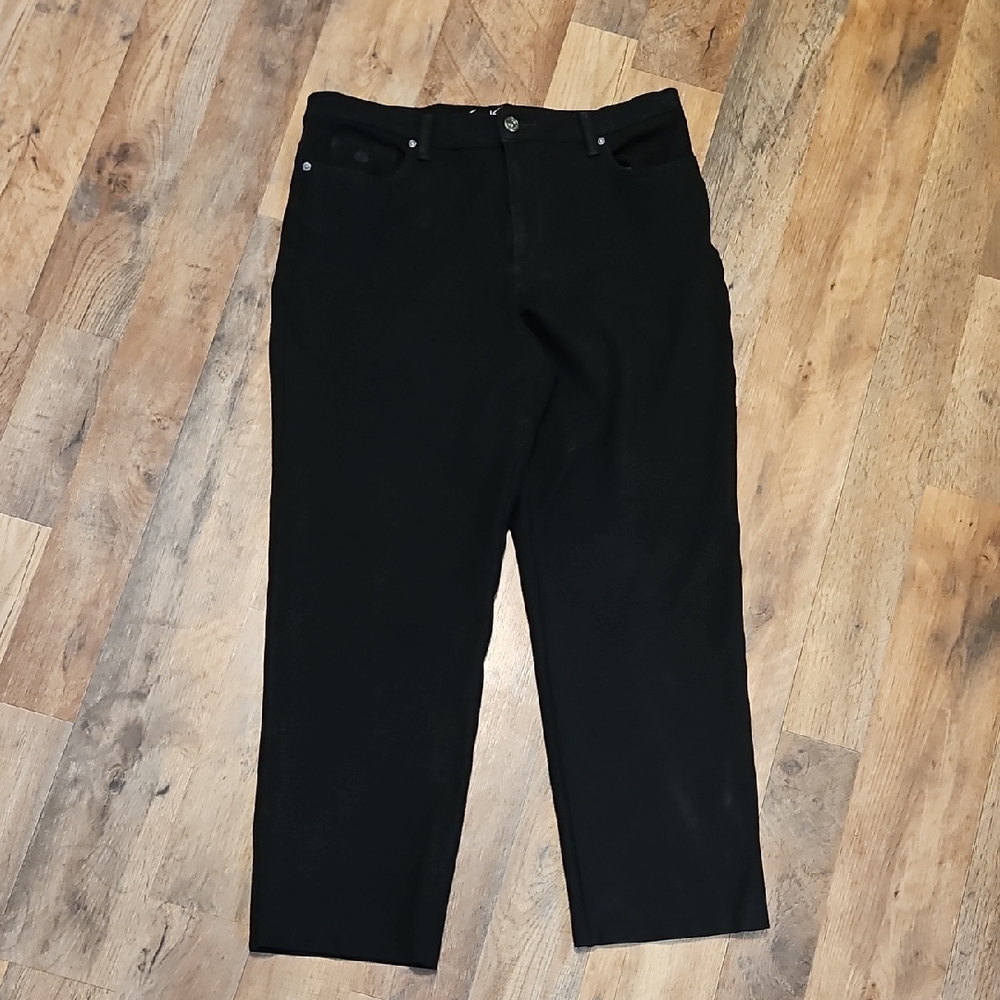 👖GloriaVanderbilt Cropped Black Pants